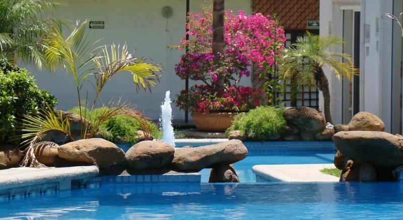Hotel Canarios Cuernavaca Exterior foto